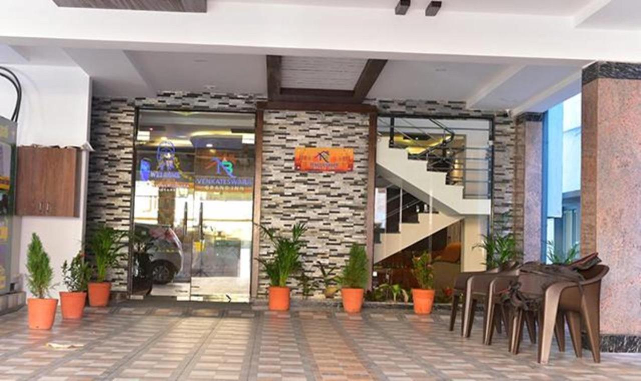 Fabhotel Nb Venkateswara Grand Inn Tirupati Eksteriør billede