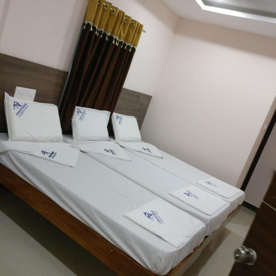 Fabhotel Nb Venkateswara Grand Inn Tirupati Eksteriør billede